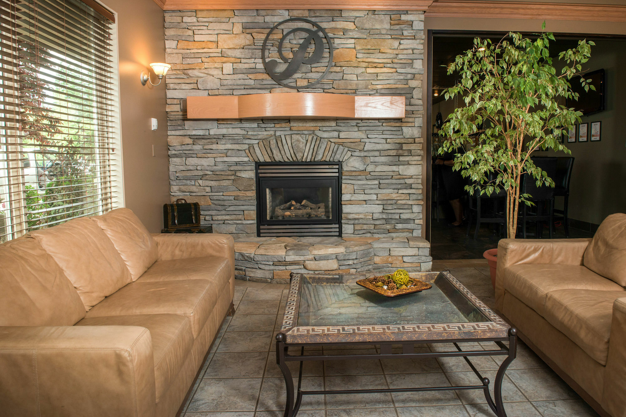 Hilltop Inn - Salmon Arm Luaran gambar