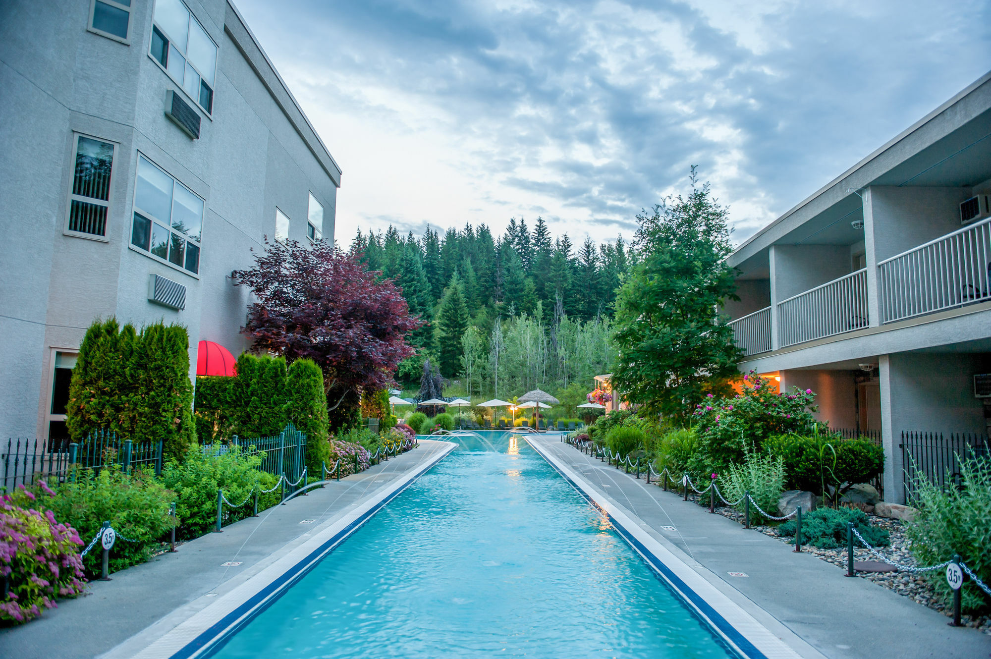 Hilltop Inn - Salmon Arm Luaran gambar