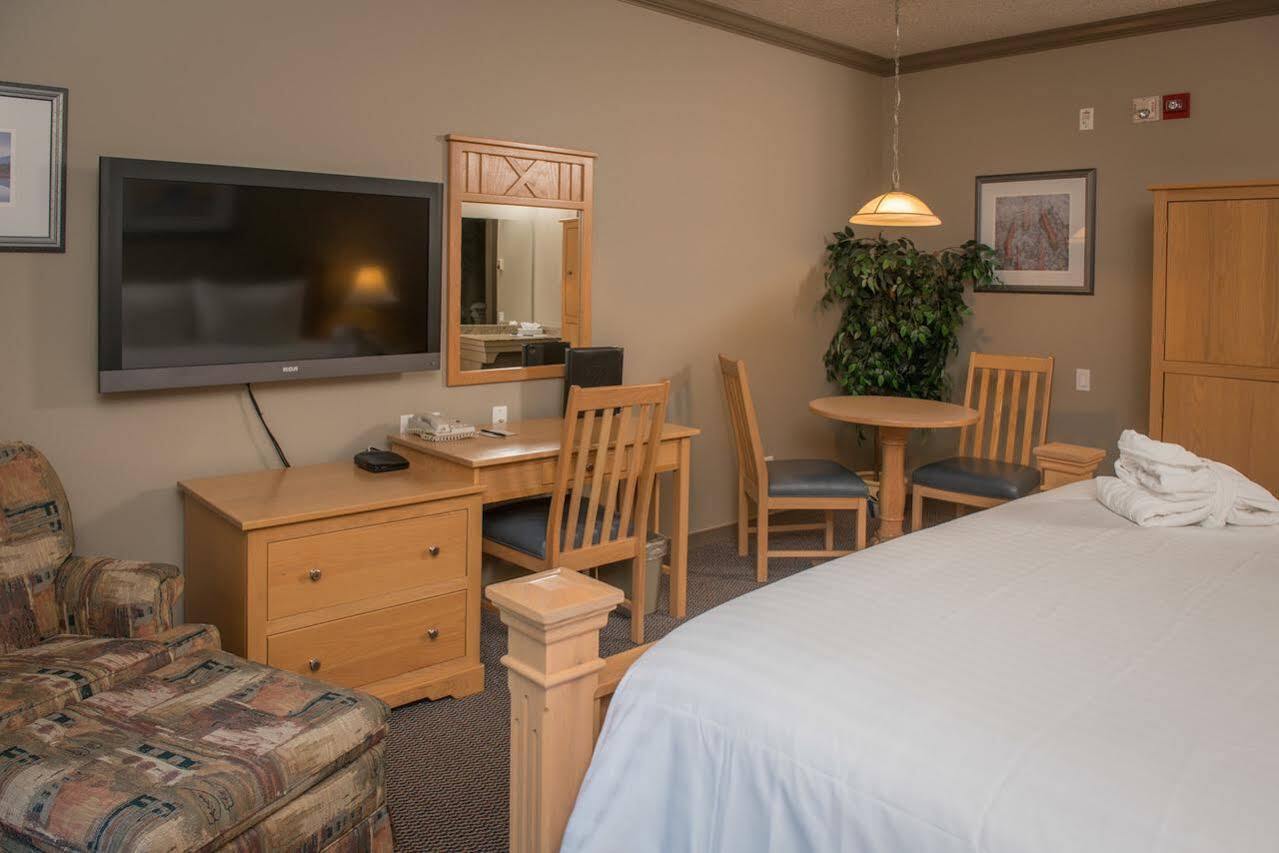 Hilltop Inn - Salmon Arm Luaran gambar
